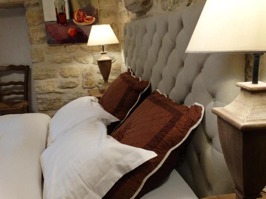 Un Patio En Luberon Bed and Breakfast Ansouis Værelse billede